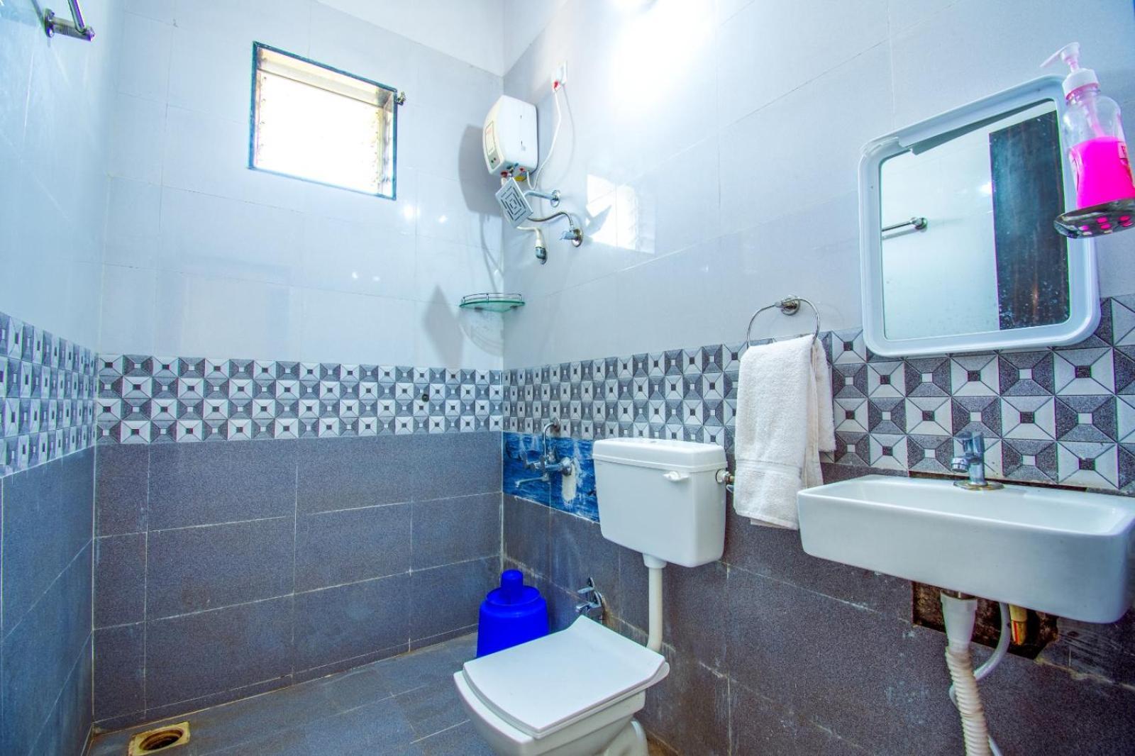 Empyrean Stay Ll 6Bhk Ll Royal Bramha Palace Ll Pvt Pool Ll Lonavala Exteriör bild