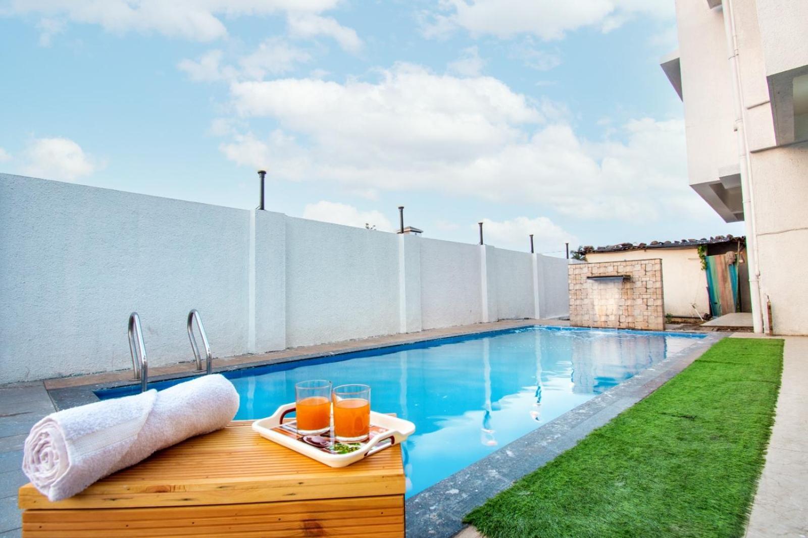 Empyrean Stay Ll 6Bhk Ll Royal Bramha Palace Ll Pvt Pool Ll Lonavala Exteriör bild